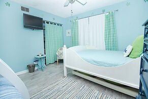 Sea Coast Gardens II 209