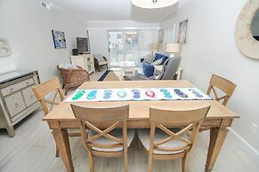 Sea Coast Gardens II 211