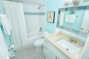 Sea Coast Gardens II 211