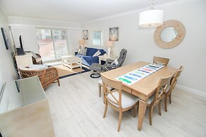 Sea Coast Gardens II 211