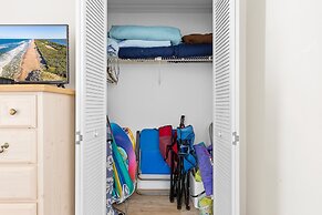 Sea Coast Gardens II 307