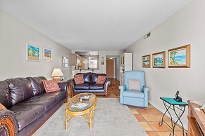 Sea Coast Gardens II 307