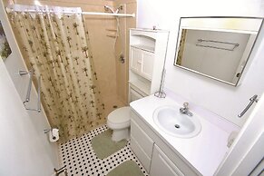 Sea Coast Gardens II 307