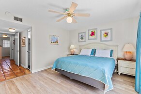 Sea Coast Gardens II 307