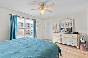 Sea Coast Gardens II 307