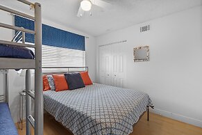 Sea Coast Gardens II 310