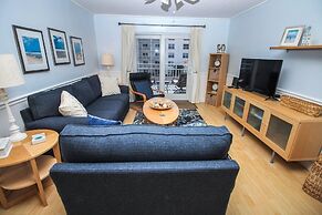 Sea Coast Gardens II 310