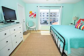 Sea Coast Gardens II 310