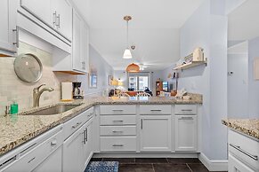 Sea Coast Gardens II 310