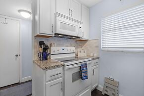 Sea Coast Gardens II 310