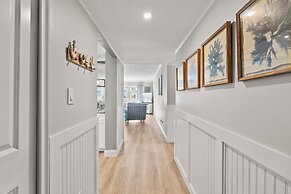 Sea Coast Gardens II 314