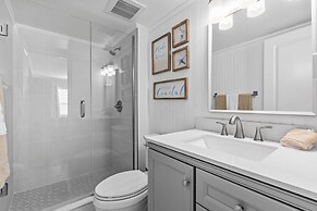 Sea Coast Gardens II 314