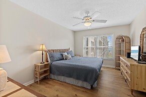 Sea Coast Gardens II 316