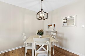 Sea Coast Gardens II 316