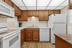 Sea Coast Gardens II 316