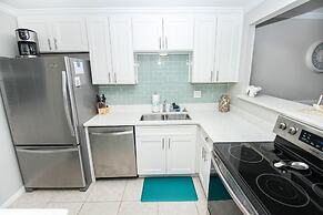 Sea Coast Gardens II 405