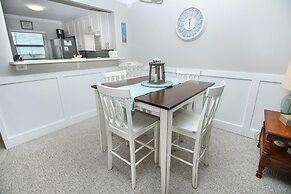 Sea Coast Gardens II 405