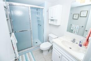 Sea Coast Gardens II 405