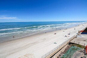 Sea Coast Gardens II 405