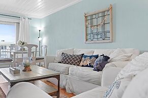 Sea Coast Gardens II 513