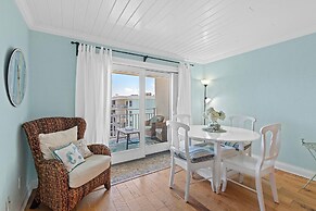 Sea Coast Gardens II 513