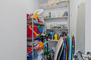 Sea Coast Gardens II 513