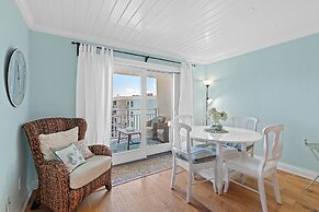 Sea Coast Gardens II 513