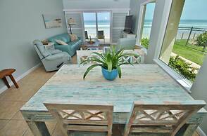 Sea Coast Gardens III 101