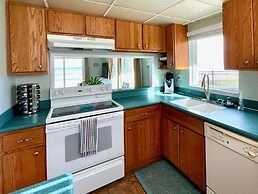 Sea Coast Gardens III 101