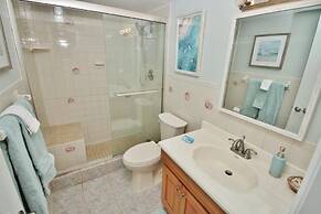 Sea Coast Gardens III 101