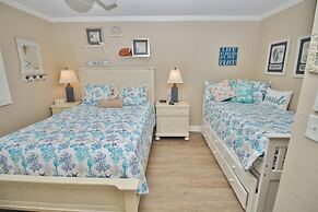 Sea Coast Gardens III 105