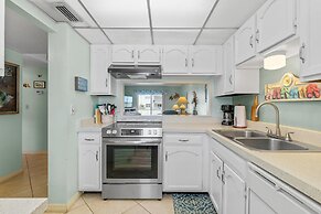 Sea Coast Gardens III 108