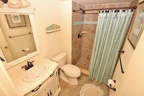 Sea Coast Gardens III 108