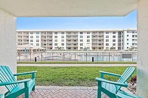 Sea Coast Gardens III 109