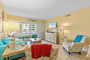 Sea Coast Gardens III 109