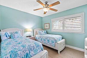 Sea Coast Gardens III 109