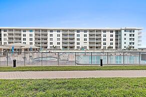 Sea Coast Gardens III 109