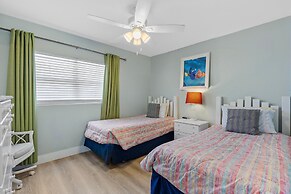 Sea Coast Gardens III 110