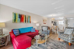 Sea Coast Gardens III 110