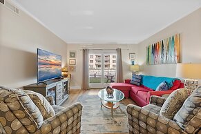 Sea Coast Gardens III 110