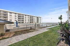 Sea Coast Gardens III 111