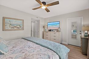 Sea Coast Gardens III 111