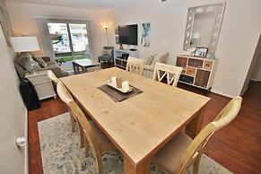 Sea Coast Gardens III 111