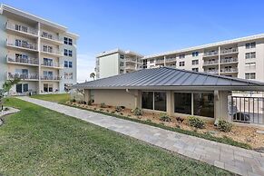 Sea Coast Gardens III 111