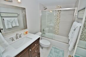 Sea Coast Gardens III 111