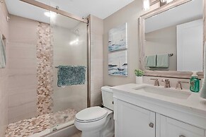 Sea Coast Gardens III 111