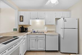 Sea Coast Gardens III 112