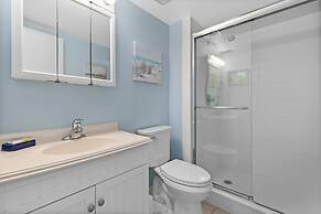 Sea Coast Gardens III 112