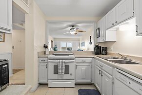 Sea Coast Gardens III 112