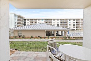 Sea Coast Gardens III 112